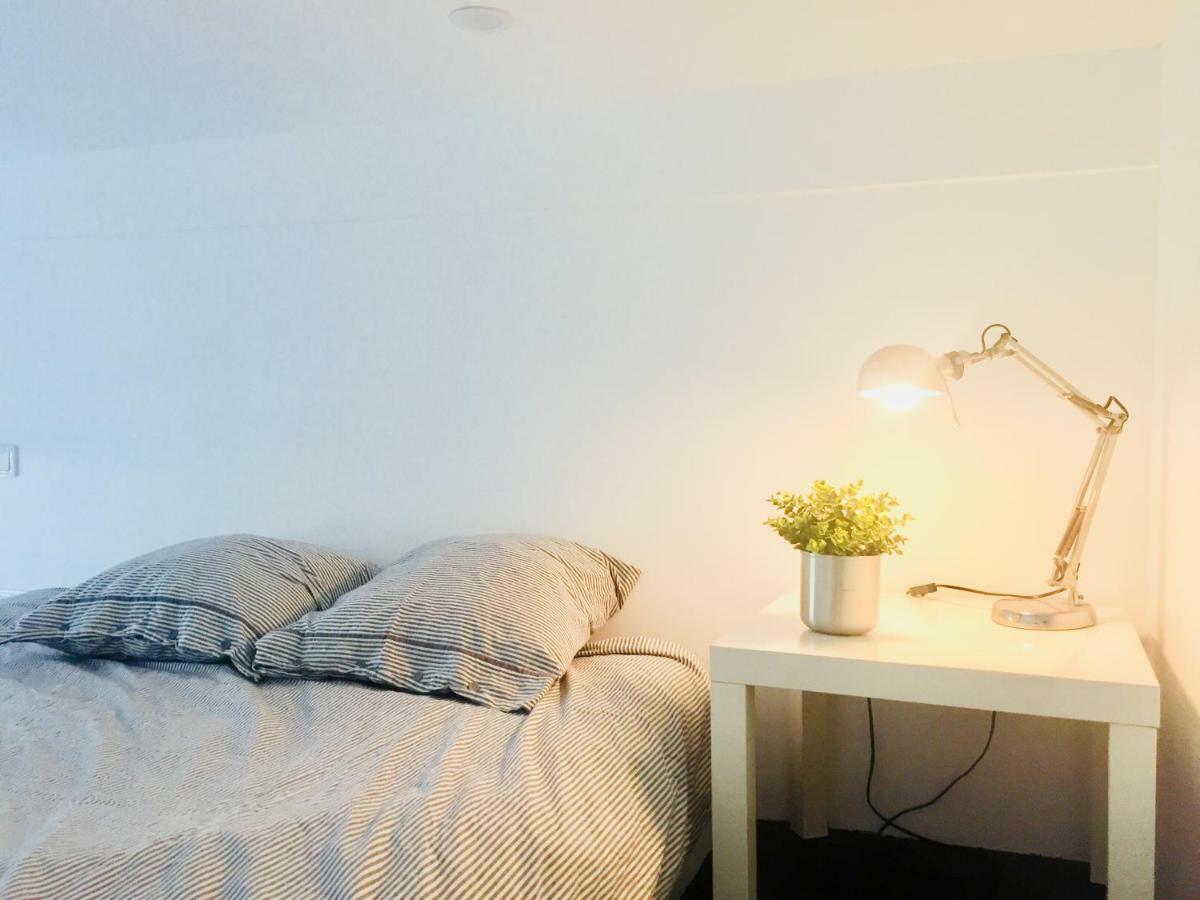 Studio 4 Personnes Avec Piscine, Tennis Apartment Hyeres Bagian luar foto
